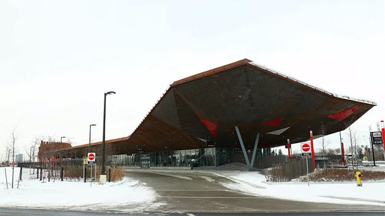 بالصور: إليكم أكثر محطات الحافلات العمومية غرابة في العالم صورة رقم 11