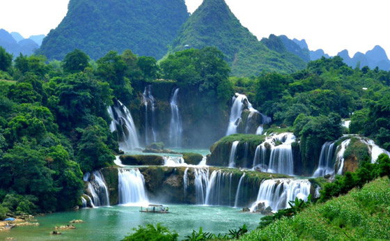 بالصور: تعرفوا إلى أجمل الشلالات في مختلف أنحاء العالم صورة رقم 5