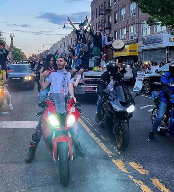 هل فسخت دار ديور للازياء ومايكل كورس تعاقدهما مع بيلا حديد بعد دعمها لفلسطين؟ صورة رقم 17 هل فسخت دار ديور للازياء ومايكل كورس تعاقدهما مع بيلا حديد بعد دعمها لفلسطين؟ صورة رقم 17