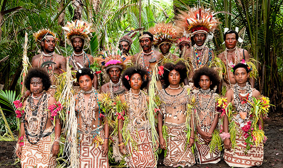 قبيلة تشامبولي.. حيث تحكم النساء ويرقص الرجال صورة رقم 1