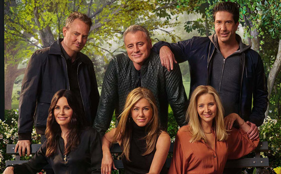نجوم مسلسل (Friends) يلتقون مجددا بعد 17 عاما.. هل تغيّروا كثيرا؟ صورة رقم 7 نجوم مسلسل (Friends) يلتقون مجددا بعد 17 عاما.. هل تغيّروا كثيرا؟ صورة رقم 7