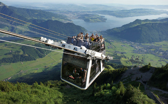 بالصور: إليكم أطول 10 تلفريكات في العالم لتجربة غنية بالمشاهد الساحرة صورة رقم 7