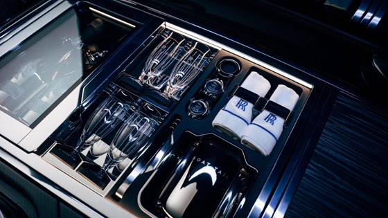 بالفيديو والصور: السيارة الأغلى في العالم سعرها 28 مليون دولار! صورة رقم 10