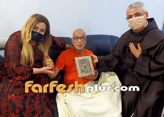 صور: الأب بطرس دانيال يزور الفنان شريف الدسوقي بعد بتر ساقه، ويهديه مصحفا صورة رقم 1 صور: الأب بطرس دانيال يزور الفنان شريف الدسوقي بعد بتر ساقه، ويهديه مصحفا صورة رقم 1