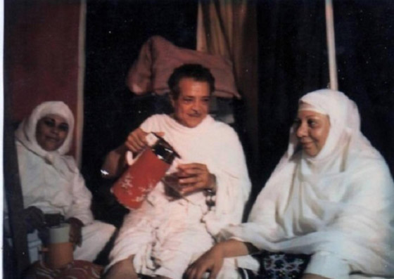 نجوم الفن الجميل في الحج: صور نادرة وحكايات مؤثرة صورة رقم 11