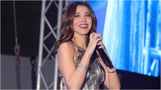 بالفيديو.. نانسي عجرم تغني وترقص بعد وفاة حماتها.. وتُغضب الجمهور صورة رقم 12