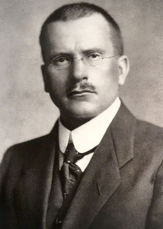 بذكرى وفاة عالم النفس يونغ.. لهذا تكشف الأحلام أحداثا قبل وقوعها صورة رقم 3