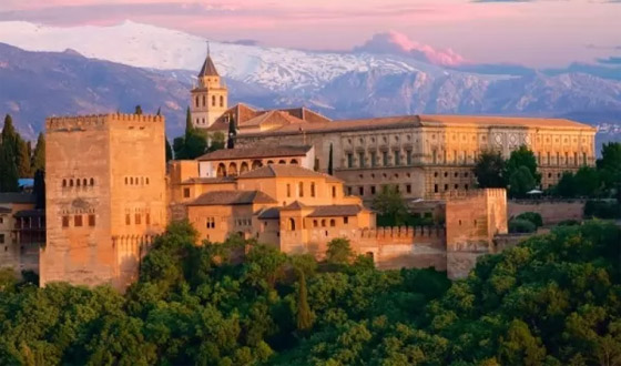 بالصور: تعرفوا إلى 10 من أفضل وأشهر آثار العالم المميزة صورة رقم 6