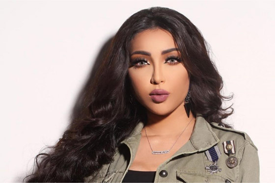 شاهد.. سيارة دنيا بطمة الفخمة تلفت الانظار! صورة رقم 2 شاهد.. سيارة دنيا بطمة الفخمة تلفت الانظار! صورة رقم 2