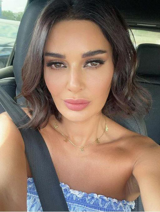 صور النجوم اخر 24 ساعة: احمد مكي يستعرض عضلاته ونانسي صلاح بملابس البحر. صورة رقم 3