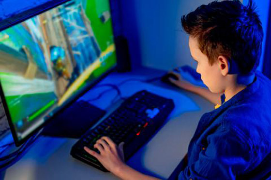 الولد لعب الفيديو.. وكلّف أهله كثيرا صورة رقم 3