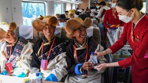 الصين تطلق قطار (سقف العالم) فائق السرعة.. يمر من جميع المقاطعات الصينية صورة رقم 4