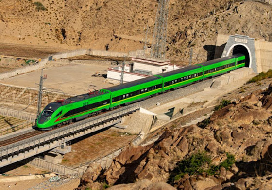 الصين تطلق قطار (سقف العالم) فائق السرعة.. يمر من جميع المقاطعات الصينية صورة رقم 5