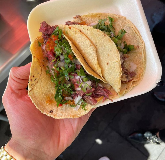 بالصور: إليكم أفضل 10 وجهات سياحية في العالم لتذوّق أشهى طعام الشارع صورة رقم 3