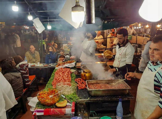 بالصور: إليكم أفضل 10 وجهات سياحية في العالم لتذوّق أشهى طعام الشارع صورة رقم 8