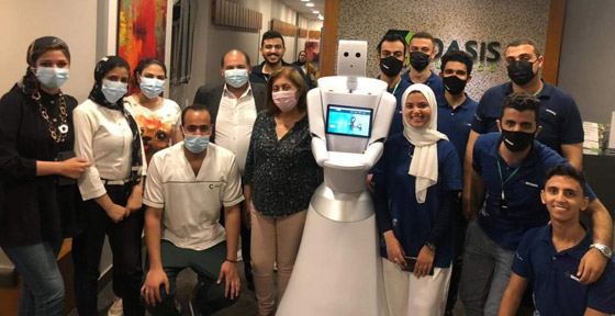 طلاب مصريون يبتكرون روبوتا قادرا على كشف الأمراض وتبنؤ الأعراض صورة رقم 2