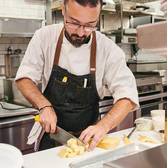 قائمة انتظار تصل لـ10 أسابيع لكي تتذوق أغلى بطاطس مقلية بالعالم! صورة رقم 16