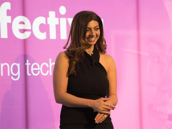 رائدة أعمال مصرية أمريكية تعلّم أجهزة الكمبيوتر كيفية فهم المشاعر الإنسانية صورة رقم 1