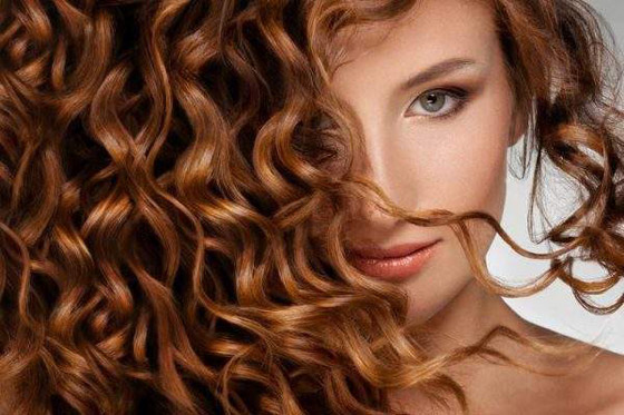 5 خطوات هامة في روتين العناية بالشعر الكيرلي الجاف صورة رقم 5