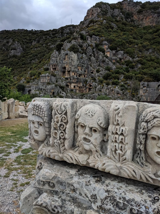 ستشعر أنك مراقب.. ألق نظرة داخل مدينة الموتى (مقبرة ميرا) في تركيا! صورة رقم 2