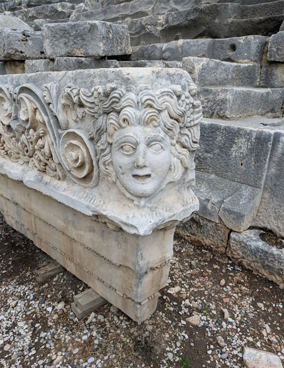 ستشعر أنك مراقب.. ألق نظرة داخل مدينة الموتى (مقبرة ميرا) في تركيا! صورة رقم 9