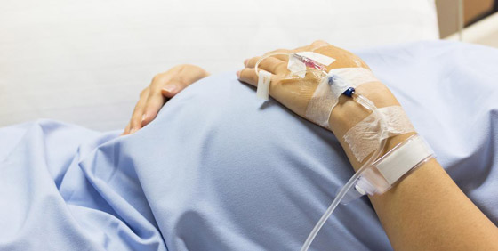 تصبح أماً رغم أنها وُلدت بلا رحم صورة رقم 4