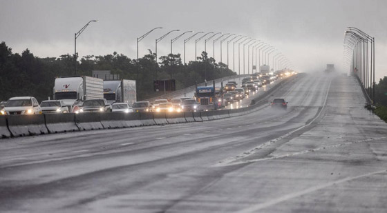 تتحدى إعصار آيدا لتلتقي بفتى أحلامها.. والنتيجة؟ فيديو وصور : صورة رقم 8