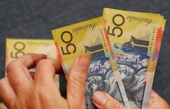 أصبحا ثريين بعدما تركا المدرسة وعملا ببيع الملابس صورة رقم 4