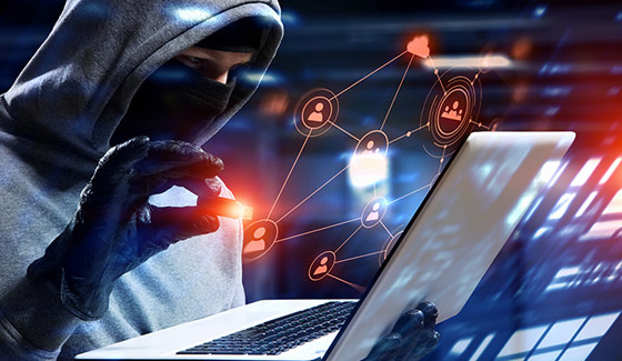 جنون نظريات المؤامرة.. مزاعم بـ