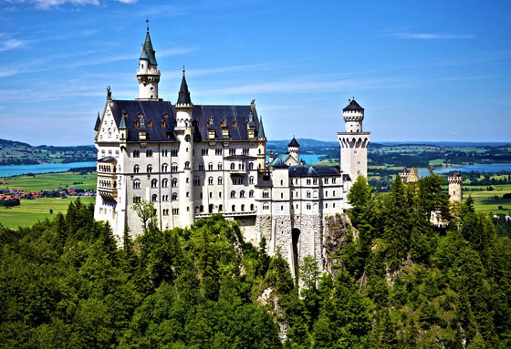 أجمل 10 قصور وقلاع في أوروبا.. لتجربة مستوحاة من القصص الخيالية صورة رقم 1