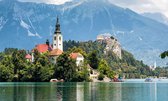 أجمل 10 قصور وقلاع في أوروبا.. لتجربة مستوحاة من القصص الخيالية صورة رقم 2