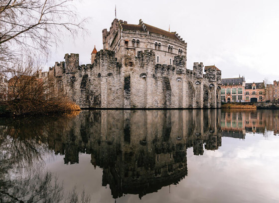 أجمل 10 قصور وقلاع في أوروبا.. لتجربة مستوحاة من القصص الخيالية صورة رقم 10