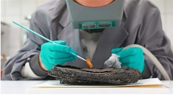 كعكة عمرها 79 عاماً تحيّر العلماء صورة رقم 1