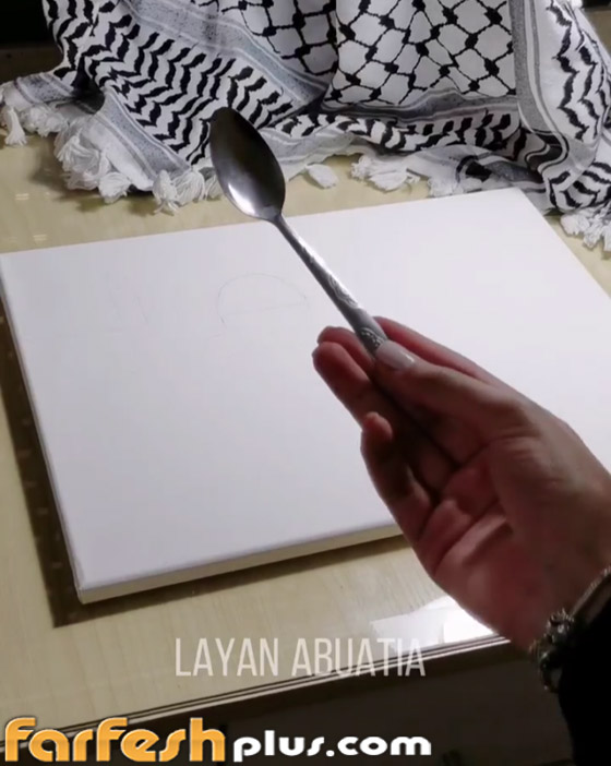 فنانة فلسطينية ترسم بالملعقة لوحة للمسجد الأقصى تضامنا مع أسرى نفق الحرية صورة رقم 1