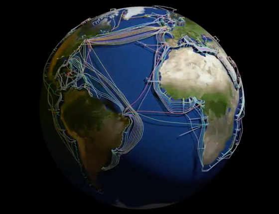 عالم غارق في الكابلات.. خارطة 3D مذهلة للكرة الأرضية! فيديو صورة رقم 2