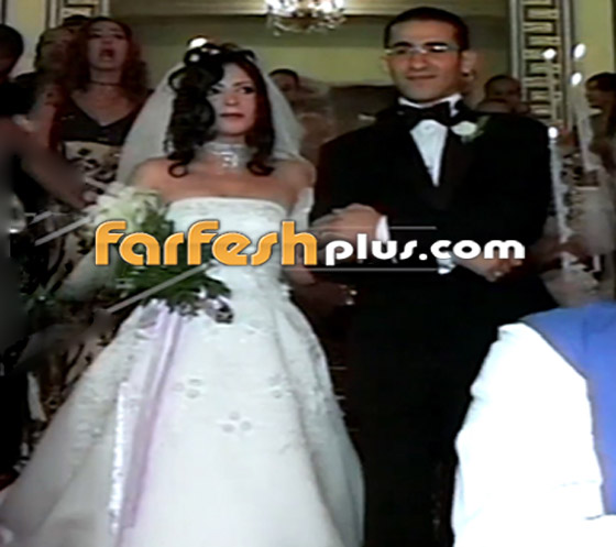 فيديو وصور زفاف منى زكي وأحمد حلمي قبل 20 عاما: عادل إمام يخطف العروس! صورة رقم 7 فيديو وصور زفاف منى زكي وأحمد حلمي قبل 20 عاما: عادل إمام يخطف العروس! صورة رقم 7