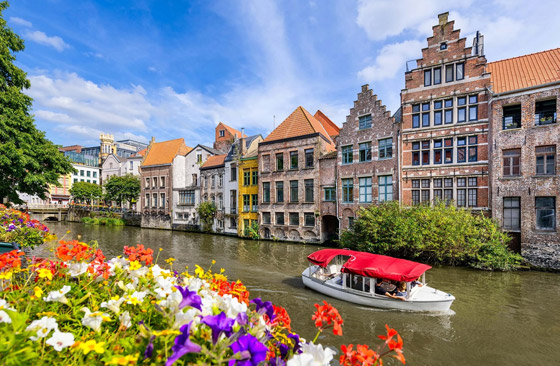 من جبال الألب إلى المغرب.. 8 مناطق حول العالم خالية تماما من السيارات صورة رقم 8