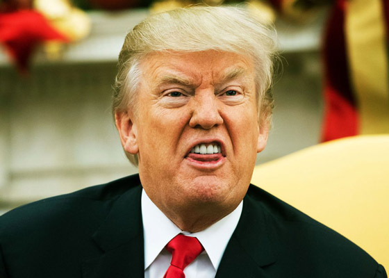 موظف عيّنه ترامب ليبث أغاني يحبها ويهدئ من روعه حين يغضب! صورة رقم 10 موظف عيّنه ترامب ليبث أغاني يحبها ويهدئ من روعه حين يغضب! صورة رقم 10
