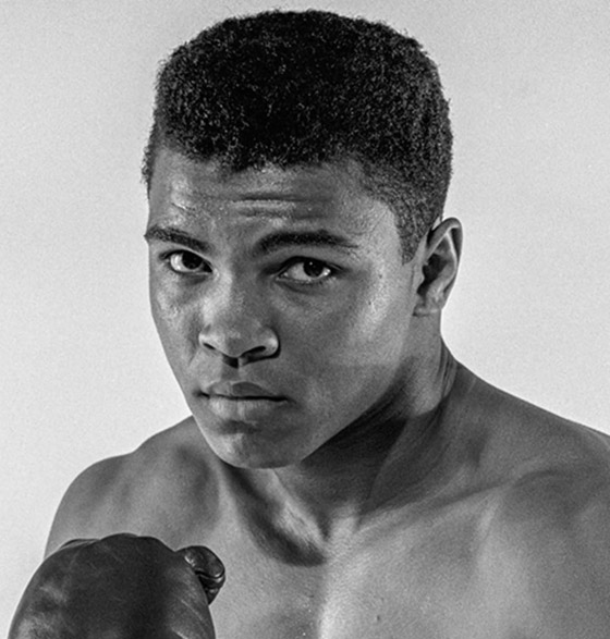 صور: لوحات للملاكم محمد علي تباع بالمزاد.. رسم بعضها بين مبارياته صورة رقم 17