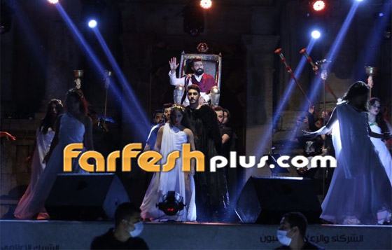فيديو: سيف نبيل يدخل مسرح جرش محمولا كالملوك والجمهور يتهم النجم العراقي بالغرور والفوقية! صورة رقم 9