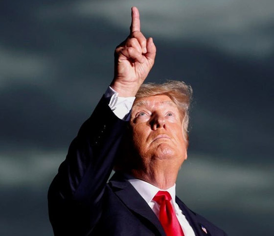 الرئيس السابق ترامب يلجأ للقضاء لإجبار تويتر على إعادة حسابه صورة رقم 9