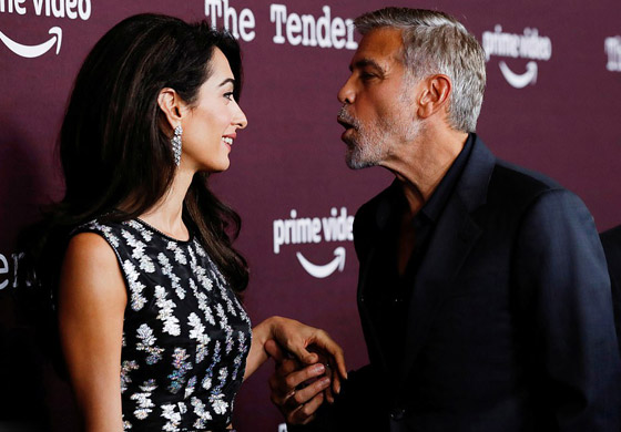 صور: أمل كلوني بإطلالة مذهلة في حفل افتتاح فيلم زوجها الجديد صورة رقم 16 صور: أمل كلوني بإطلالة مذهلة في حفل افتتاح فيلم زوجها الجديد صورة رقم 16