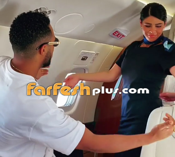 فيديو: محمد رمضان يرقص مع مضيفتي طيران داخل الطائرة.. ويعلق: المضيفة الفرفوشة صورة رقم 6