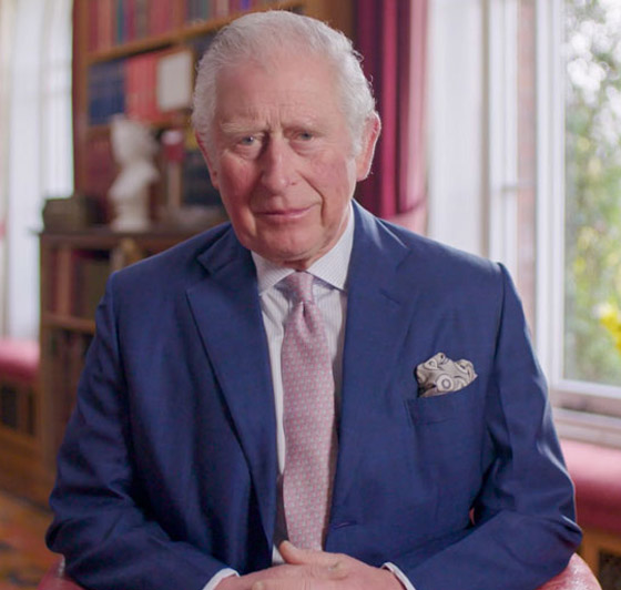 ولي العهد البريطاني يكشف أن سيارته القديمة تعمل بالنبيذ الأبيض والجبن! صورة رقم 12