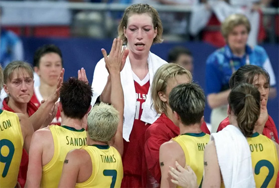 بالصور: تعرفوا إلى أطول النساء في العالم صورة رقم 12