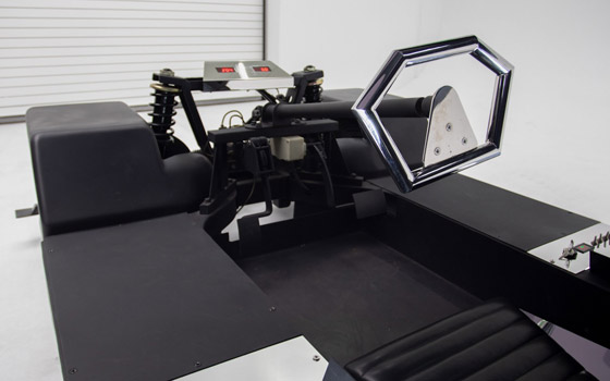 بالصور: سيارة الشبح الغريبة.. عندما تقود شيئا يذهل الجميع 