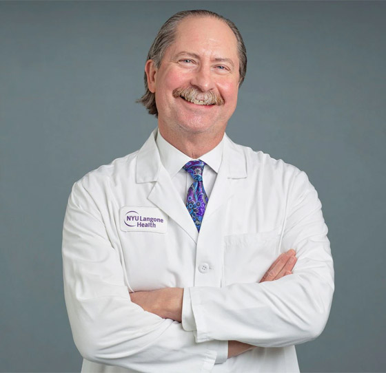 جراحون ينجحون في اختبار زرع كلية خنزير في مريضة من البشر صورة رقم 9