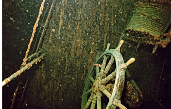 10 أشياء غريبة تم العثور عليها في أسفل البحيرات: سيارات ومنازل صورة رقم 5