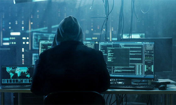 استخدم لأول مرة من كمبيوتر بحجم المنزل.. إليكم قصة اختراع الإنترنت صورة رقم 3