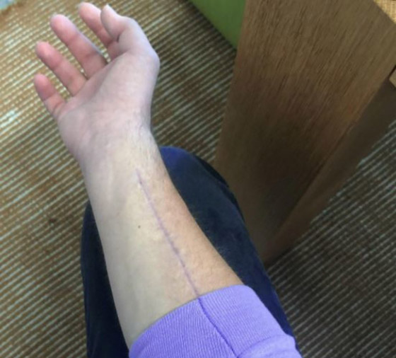 عندما تتناسق ملابسك مع الأشياء المتواجدة حولك ستكون النتيجة كوميدية صورة رقم 3